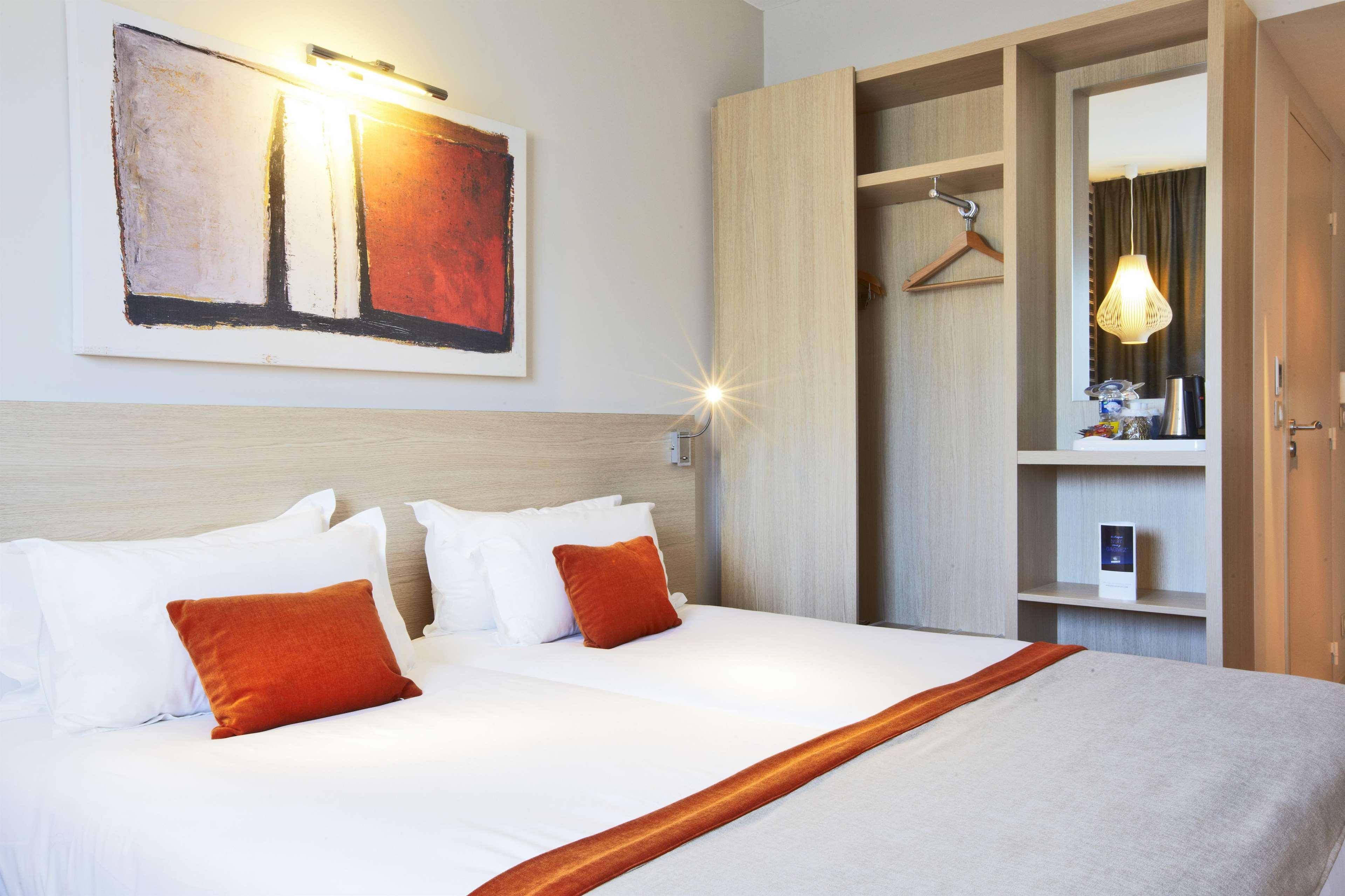 Kyriad Prestige Vannes Centre-Palais Des Arts Luaran gambar
