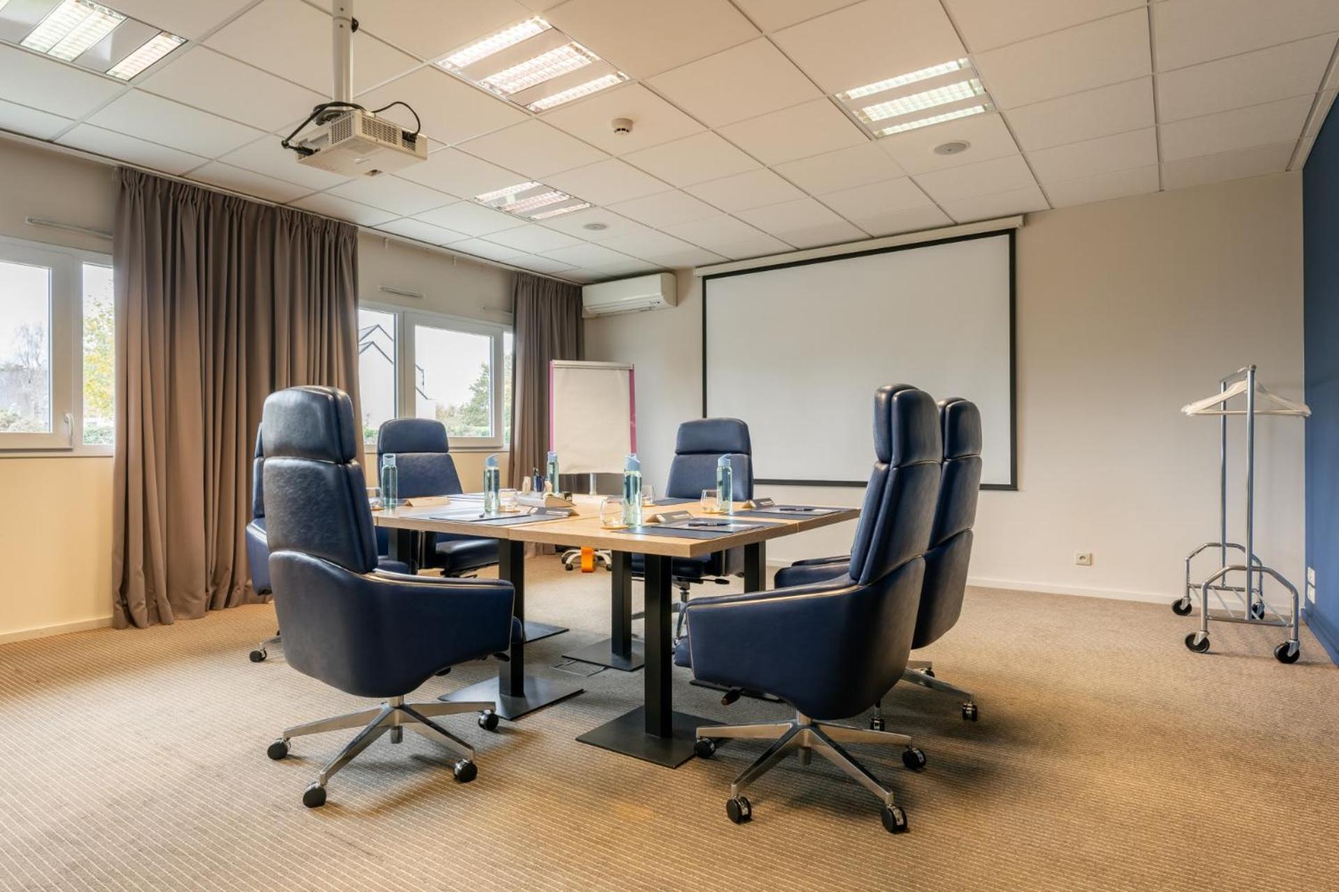 Kyriad Prestige Vannes Centre-Palais Des Arts Luaran gambar