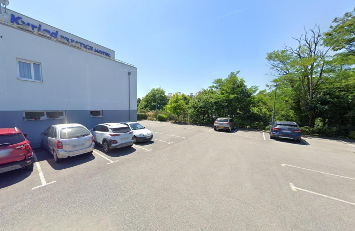 Kyriad Prestige Vannes Centre-Palais Des Arts Luaran gambar